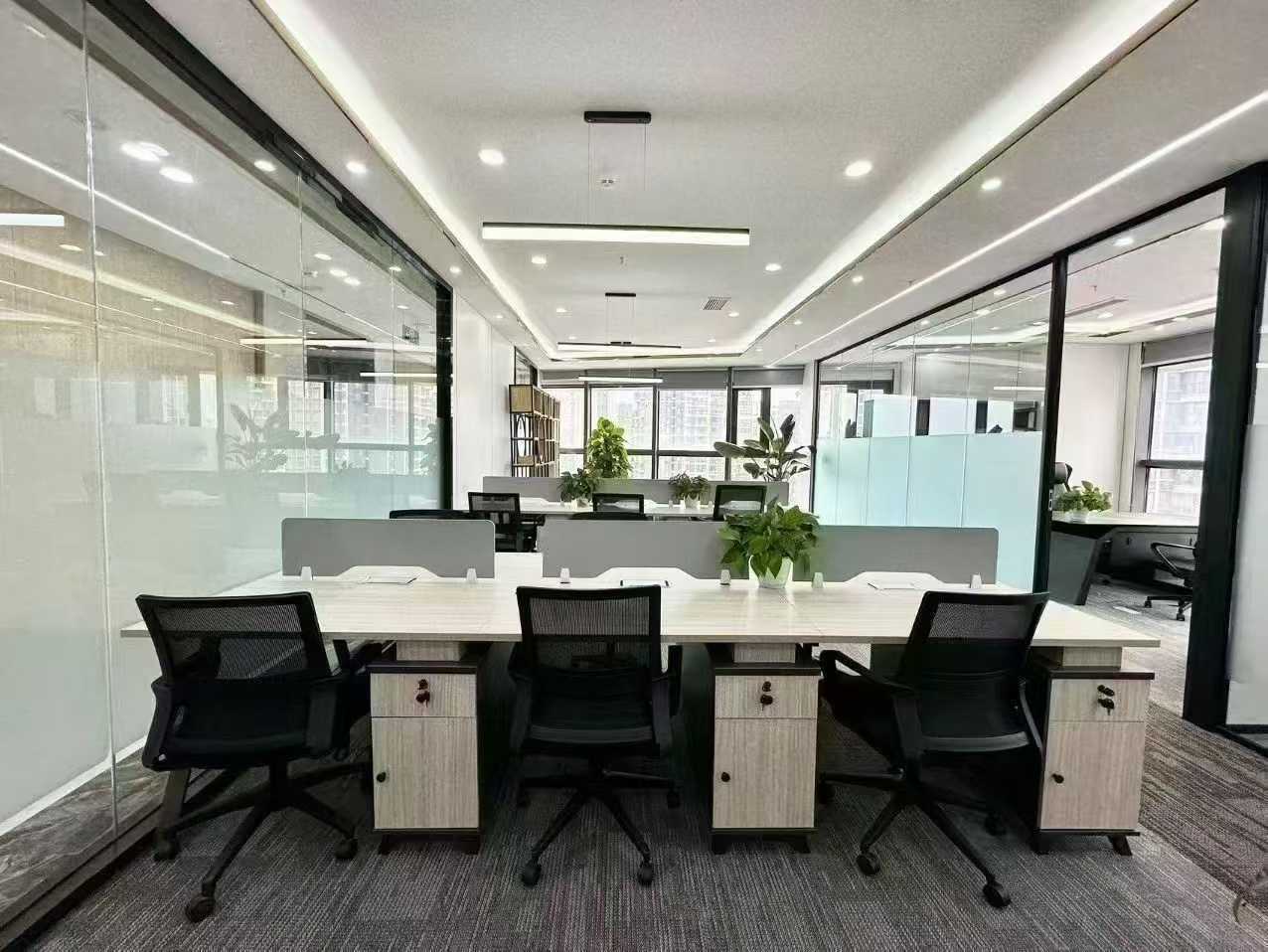 龙潭寺地铁口24小时空调精装现房 服务面积202平 3隔间12工位 双面采光 楼下交通配套齐全 博汇大厦办公室出租