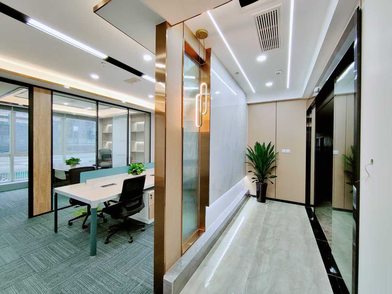 天府二街精装创业小户型 2隔间12工位 朝南 特价含物业费  甲级楼宇 天府金融大厦办公室出租