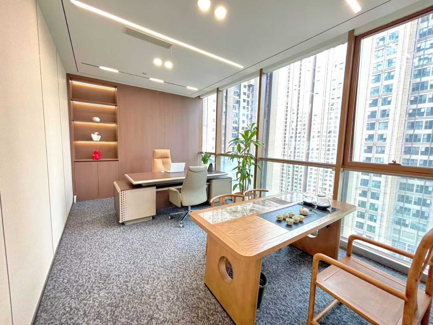 高新区世纪城地铁口甲级楼盘 391平方 5隔间50工位 双面采光 视野采光非常巴适 天祥广场办公室出租