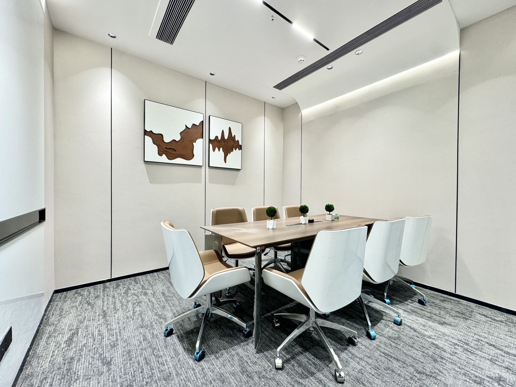 市中心东门大桥地铁口甲级楼盘 4隔间20工位 精装带家具 户型方正 落地窗玻璃 时代1号办公室出租