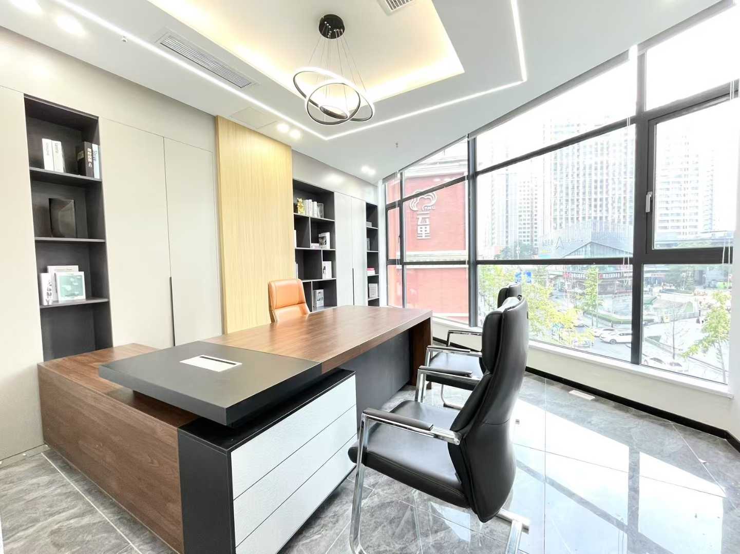 2号线洪河地铁几百米 低区户型不拥堵 275平 4隔间28工位 户型方正 拎包入住 云图大厦办公室出租