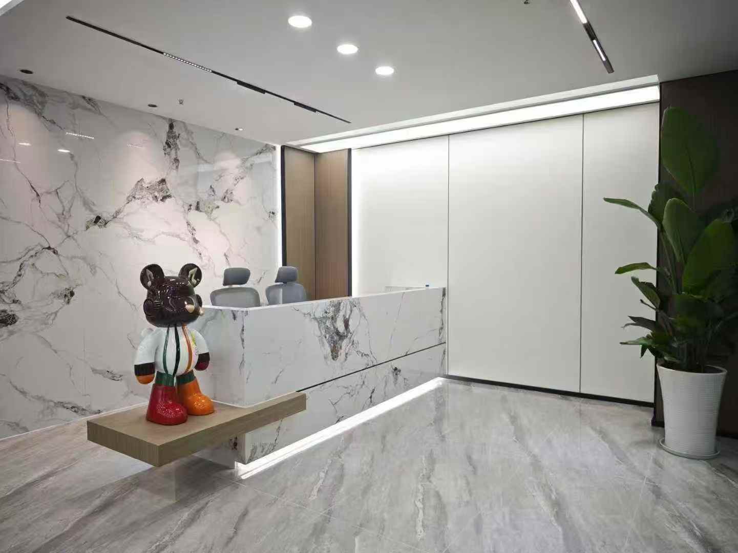 5号线市一医院地铁三四百米 283平方 5隔间25工位 电梯口户型 24小时空调 整层打造 天府新谷办公室出租