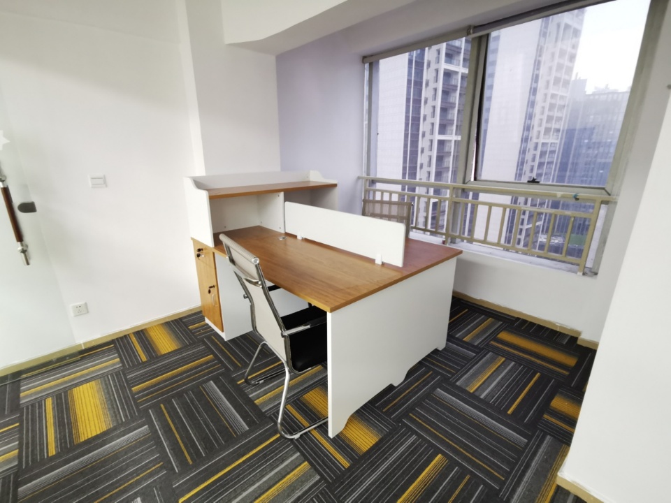 东大街丨天紫界精装带家具130平  双面采光  24H空调 工区分配合理