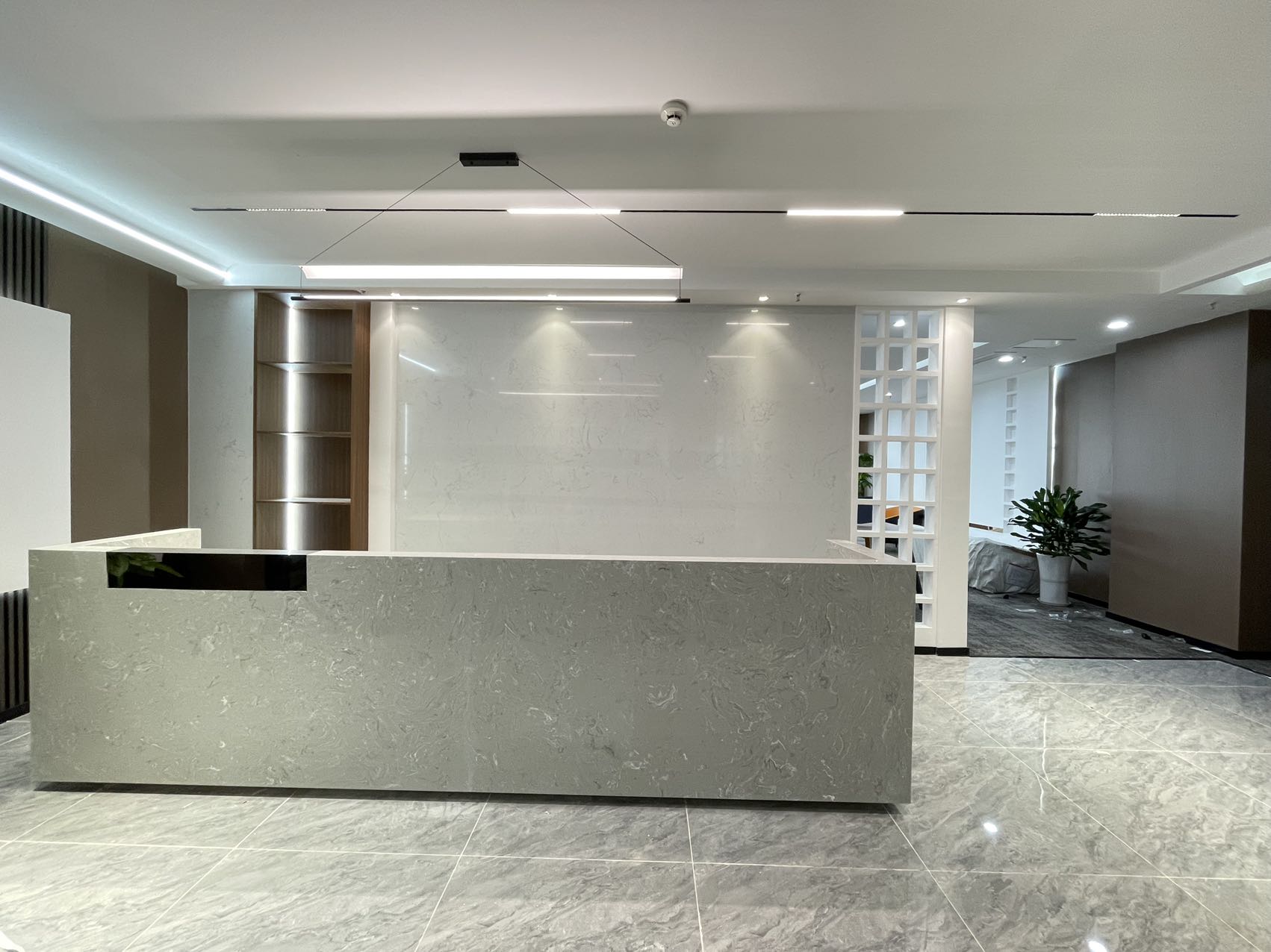 高新区环球中心266平精装办公室户型方正 采光通透 含物业 拎包入住