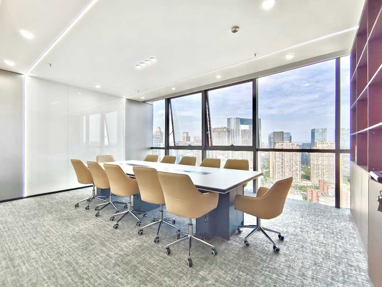 大源版块393平方 7隔间30工位 电梯口 24小时空调 紧邻高新政务中心 视野巴适 复城国际办公室出租