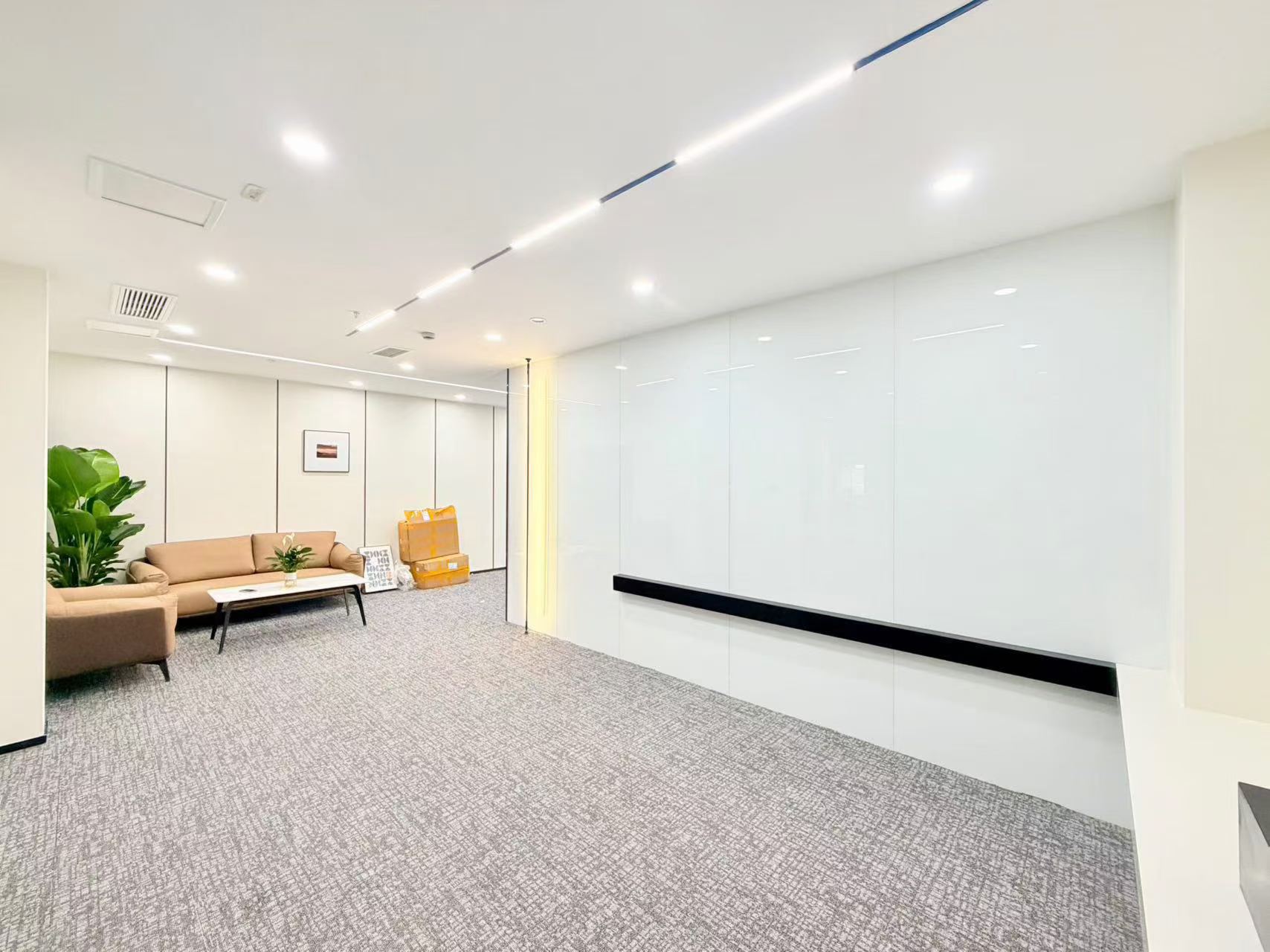 金融城性价比房源 5隔间30工位 动静分区 价格可谈 价格含家具 近地铁 布鲁明顿办公室出租