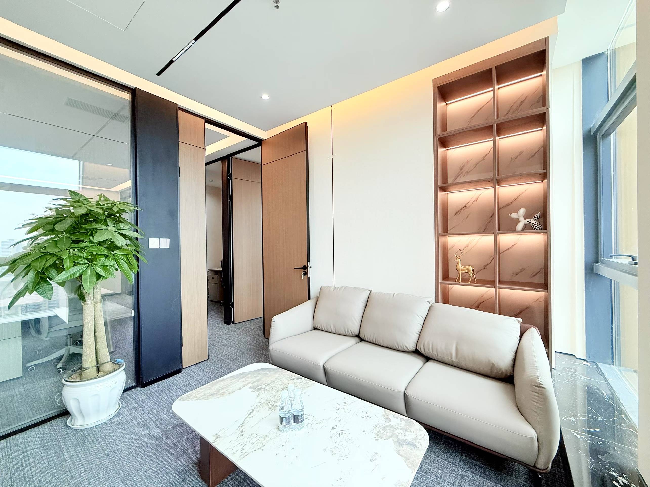 金牛区人民北路甲写 24小时空调147平方 3隔间16工位 近地铁 带共享配套设施 北成8号办公室出租