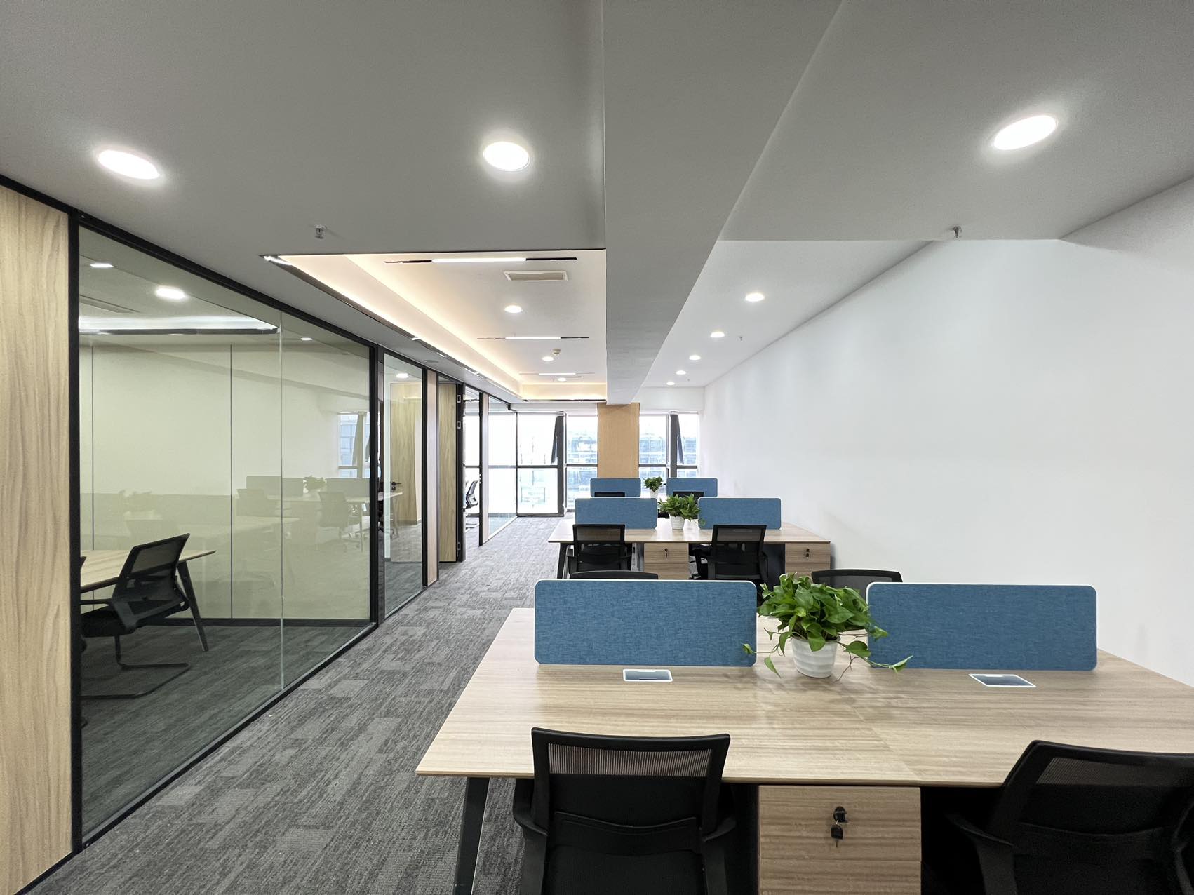 高新区高新地铁口茂业中心157平精装办公室 全新带家具 采光通透 含物业