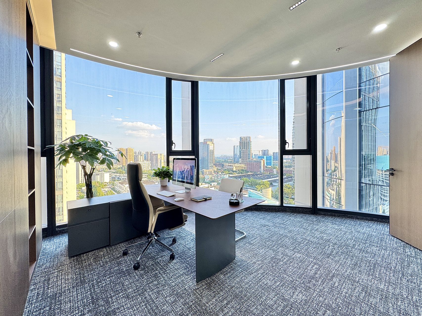 金融城三期6号线金石路地铁几百米 近火车南站 160平方 3隔间18工位 新楼超甲服务式办公 德塔白鹭湾科创办公室出租