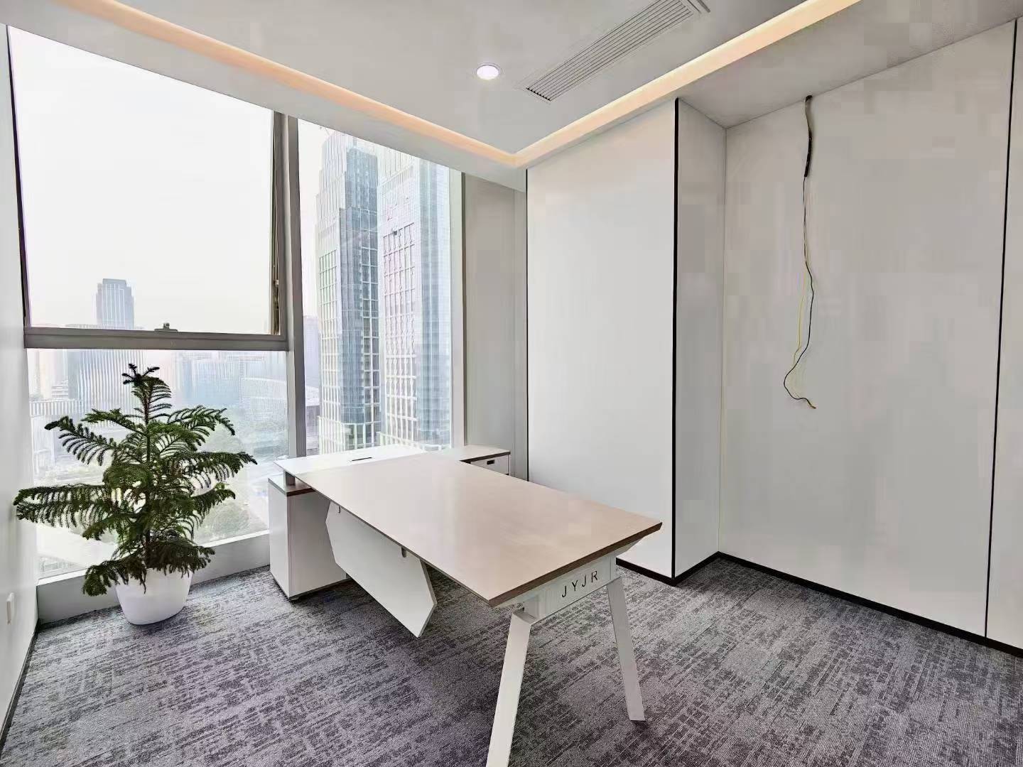 南门9号线芯岛地铁三四百米 266平 3隔间26工位 空调早8晚10 嘉煜金融科技中心办公室出租