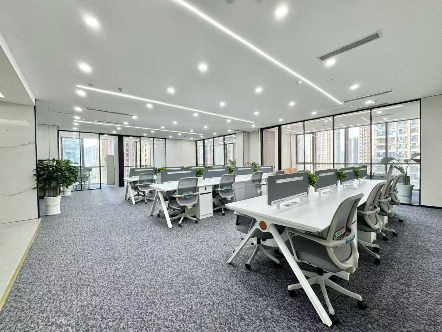 高新区世纪城地铁口 服务面积380平 7隔间 32工位 双面彩钢 特价出租 视野巴适 东方希望天祥办公室出租