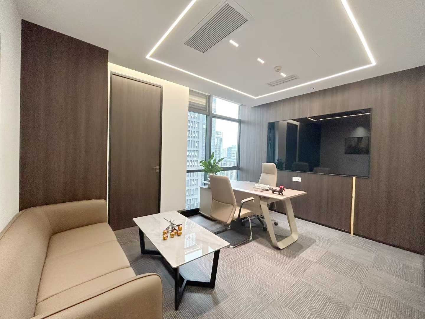 航兴国际楼栋天花板装修 332平 4隔间2储物29工位带前台 报价75元 价格可聊 写字楼出租