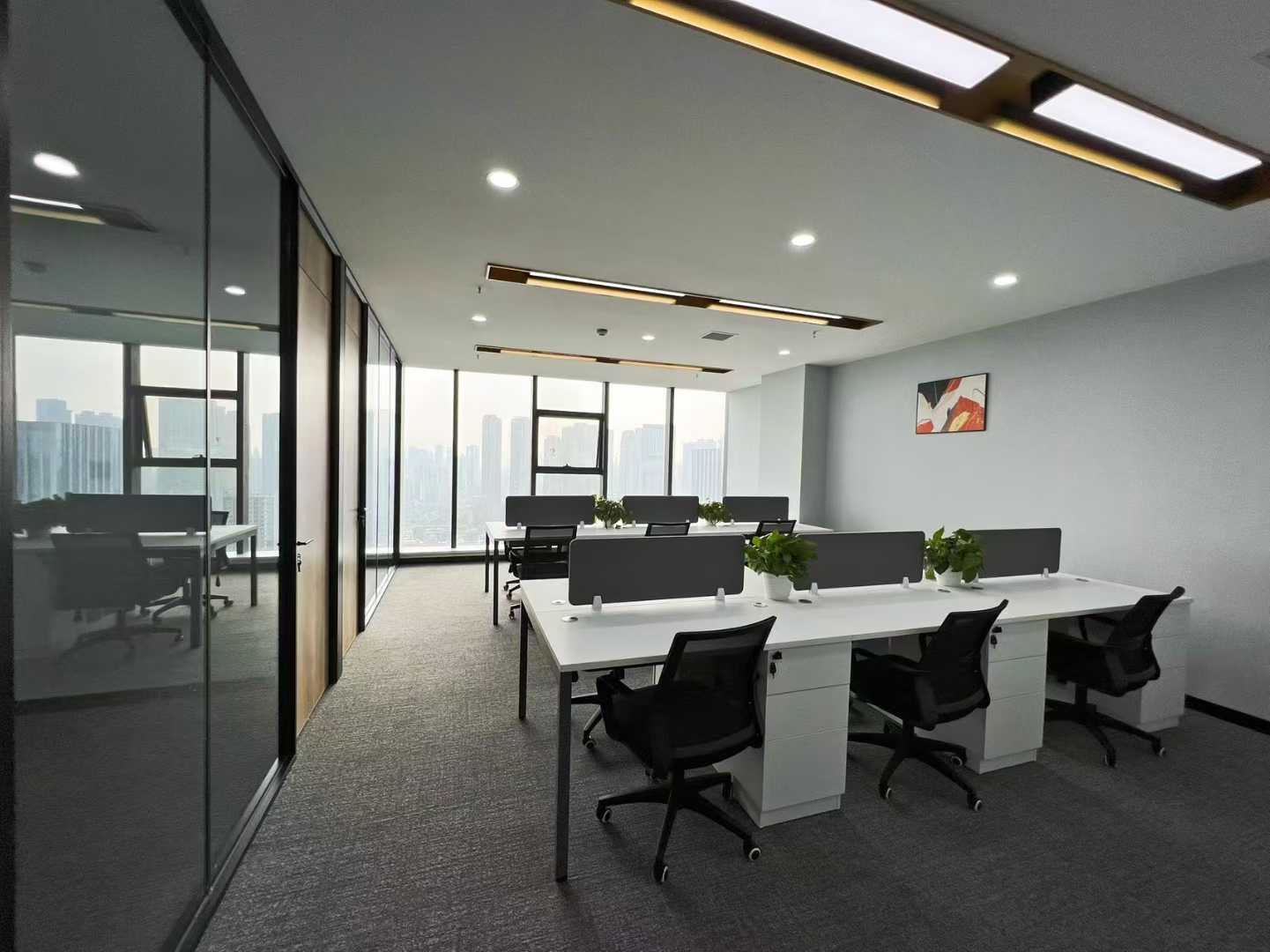 成华区建设北路精选小户型 137平 3隔间15工位 高区视野巴适 拎包入住带前台 钻石广场办公室出租