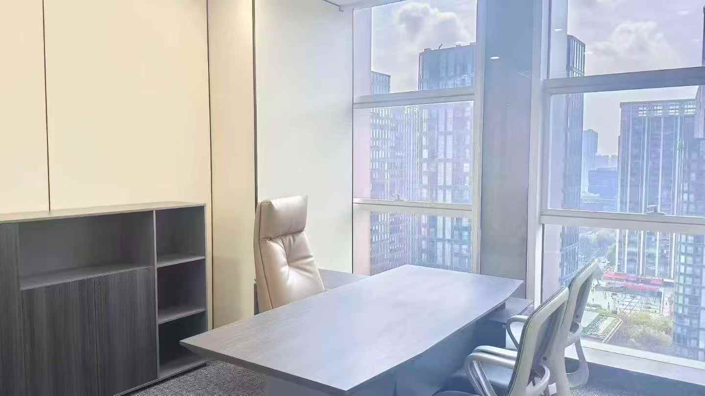 天府三街超甲24小时空调楼盘 194平方 5隔间12工位 精装带家具 价格实惠 欢迎咨询节能国际大厦办公室出租