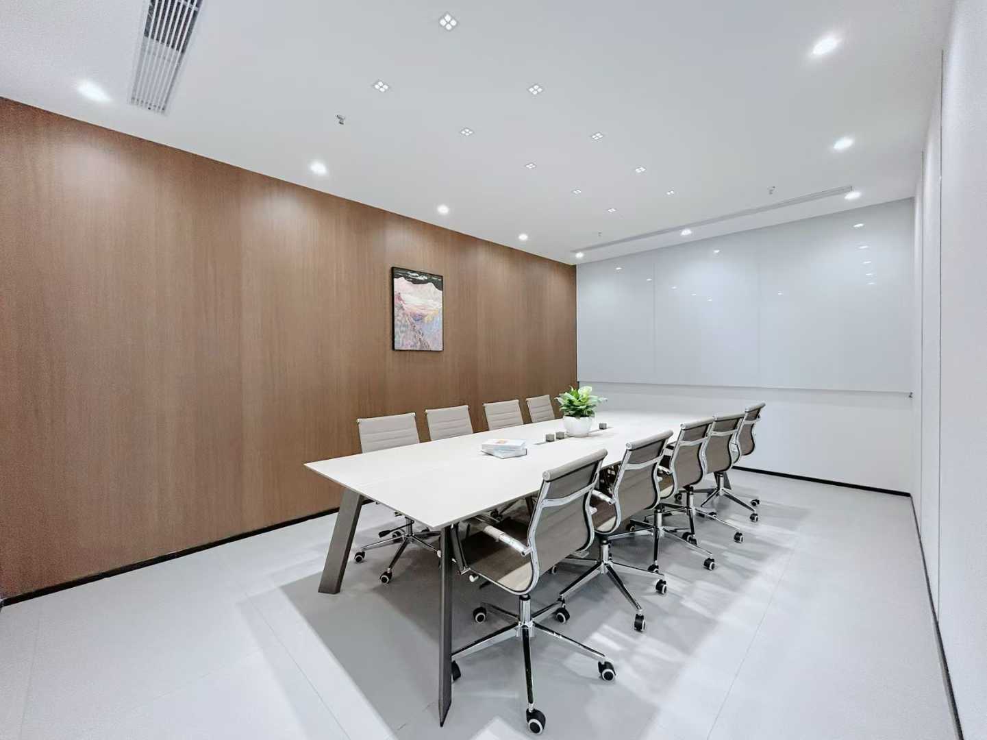 1号线高新地铁四百米 按套出租 7隔间40工位 精装带家具 装修巴适 超大老板间 电梯口 中航城市办公室出租