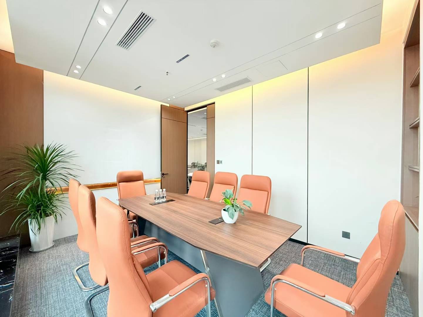 金牛区人民北路甲写 24小时空调301平方 4隔间36工位 近地铁 带共享配套设施 北成8号办公室出租