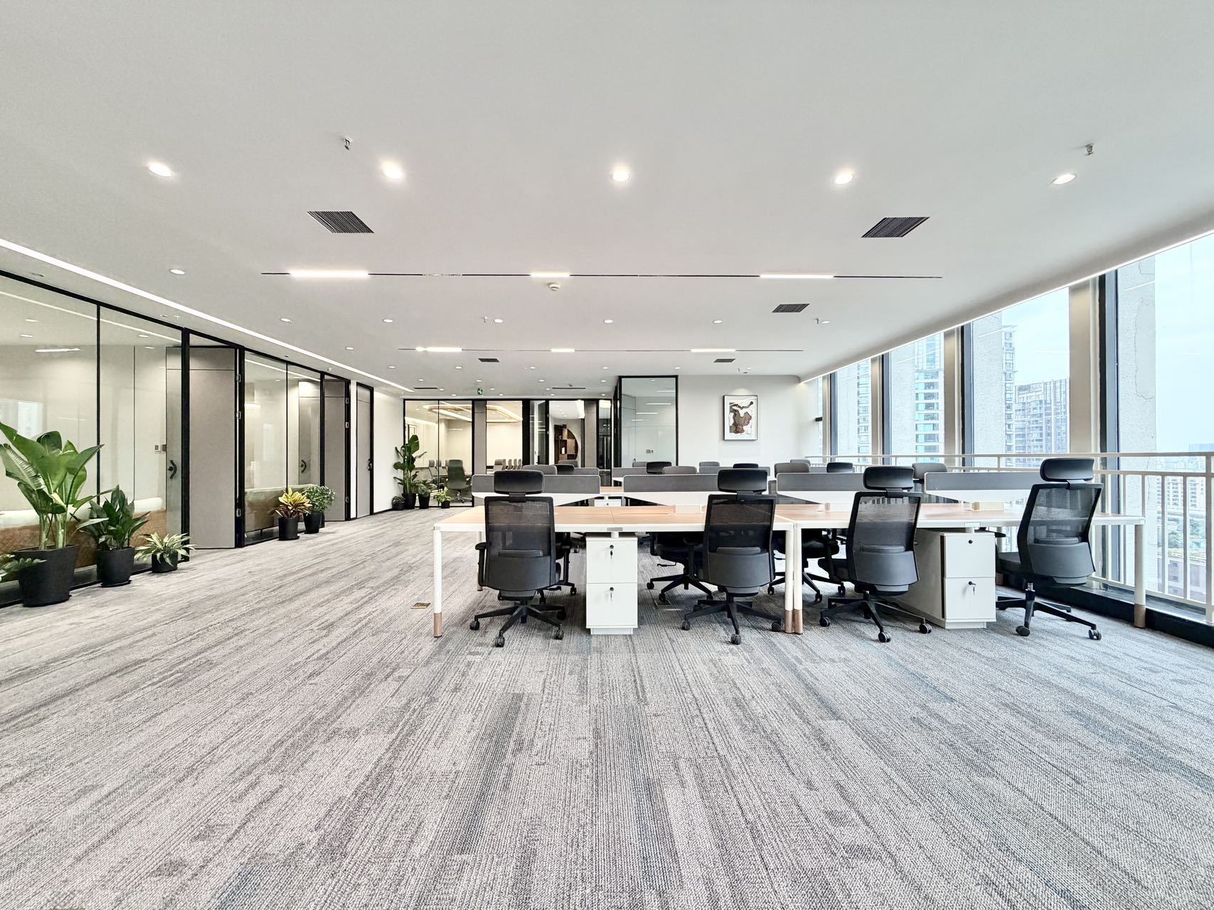 桐梓林甲级写大面积 9隔间50工位带接待区休闲区 采光面大 带家具 新希望大厦办办公室出租