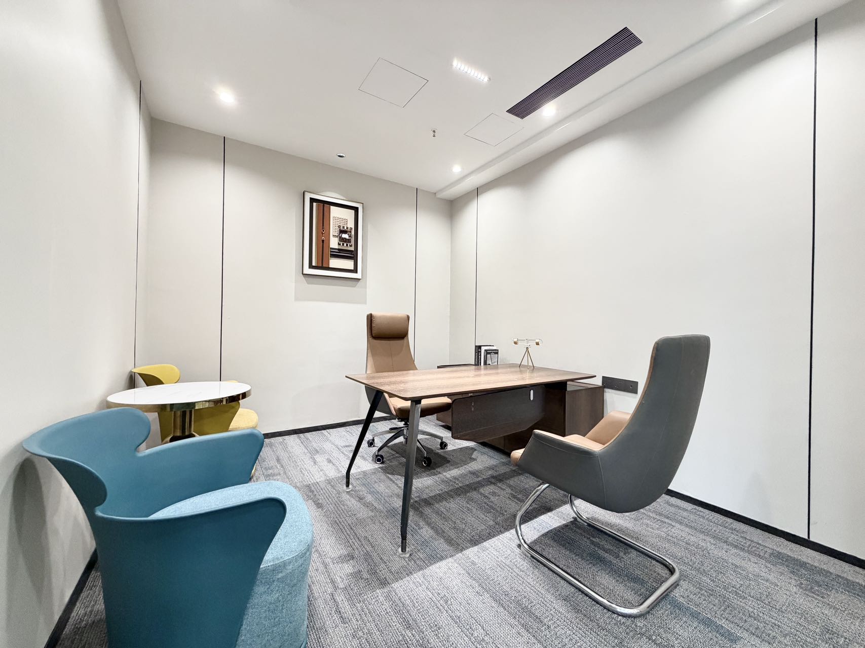 桐梓林甲级写大面积 9隔间50工位带接待区休闲区 采光面大 带家具 新希望大厦办办公室出租