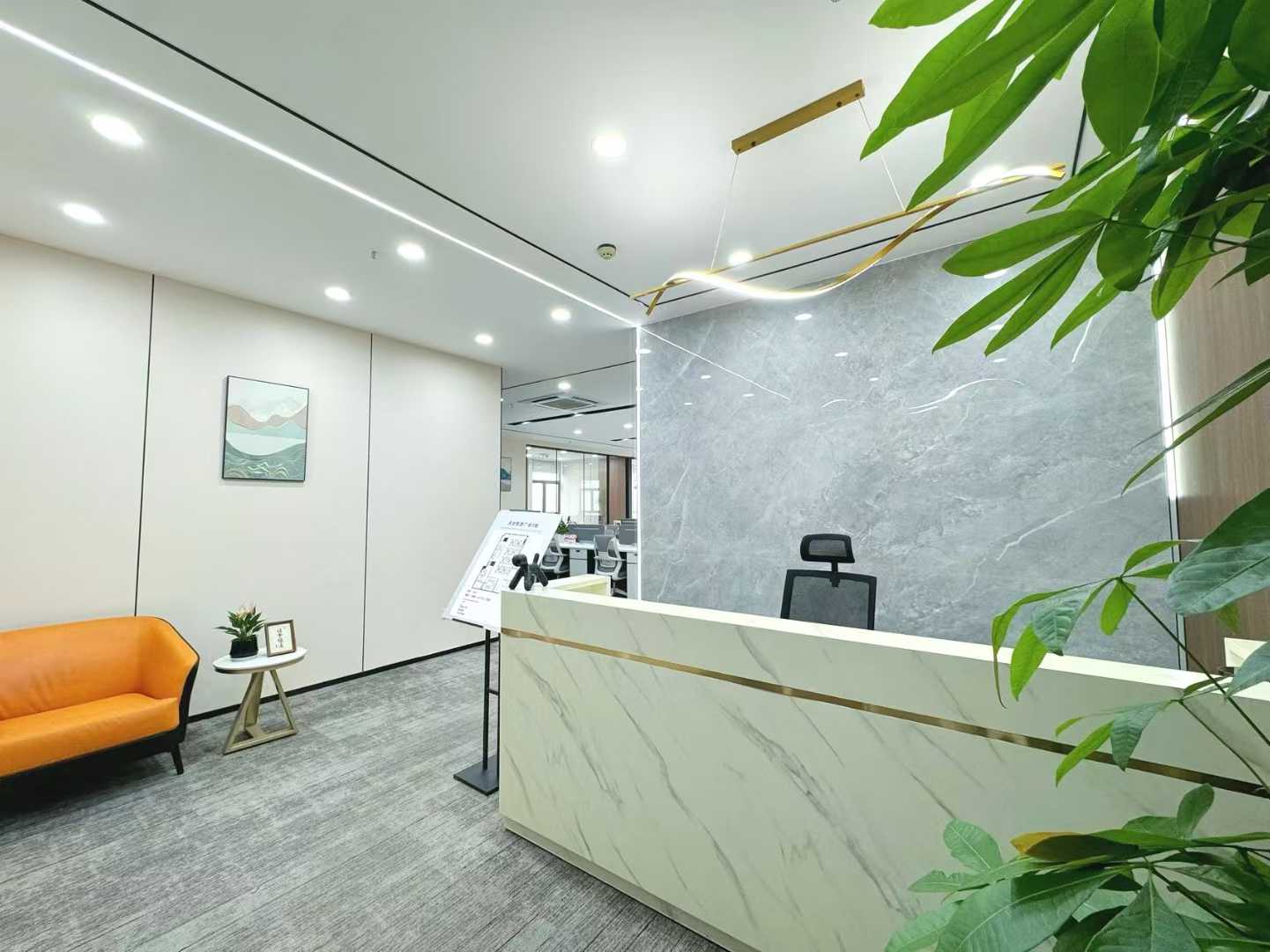 天府三街24小时空调楼盘 356平方 5隔间40工位 双面采光 品质家具 凯旋广场办公室出租