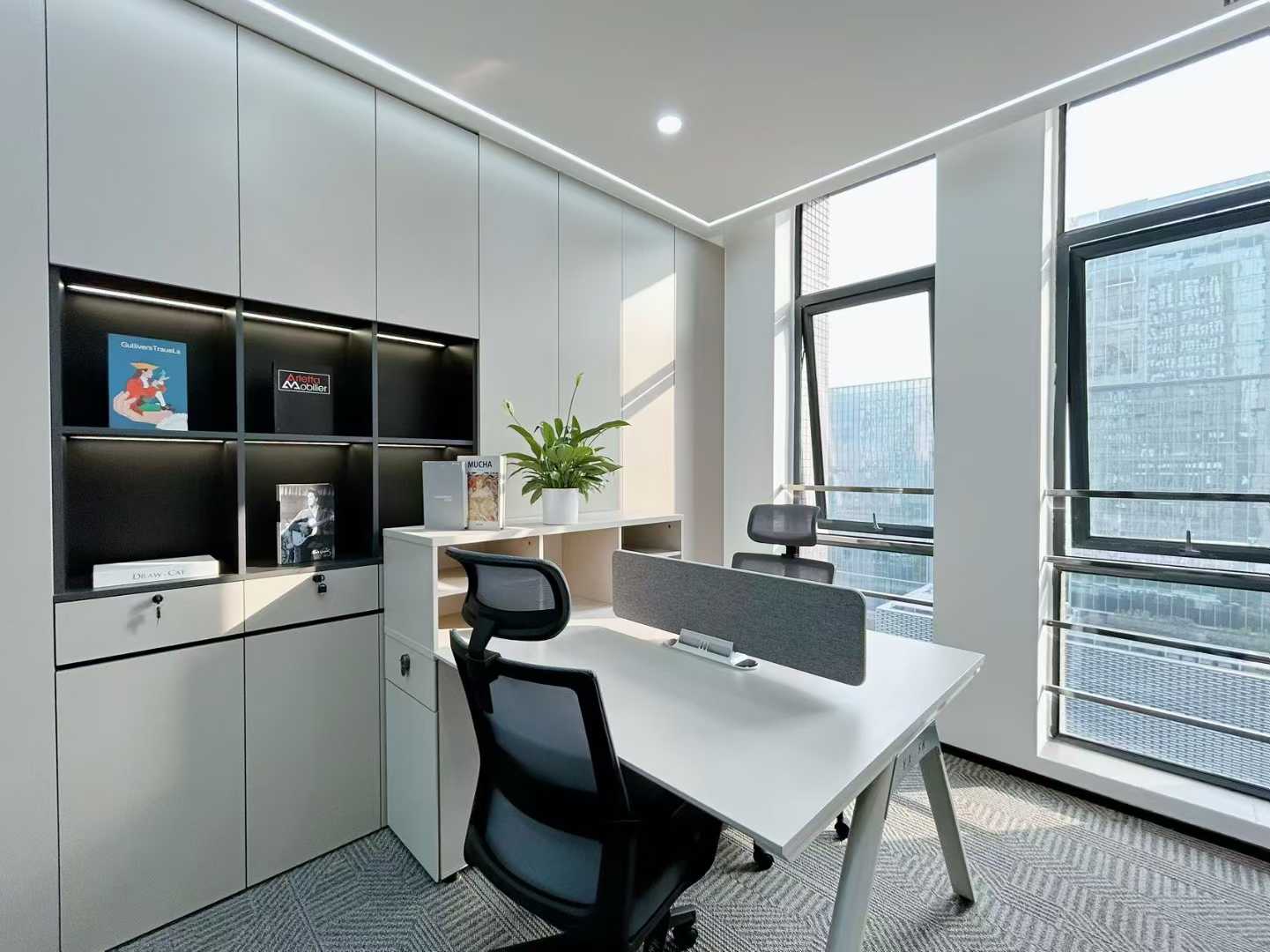 天府三街好房推荐 272.4平 4隔间24-32工位带前台 品质装修 航兴国际办公室出租