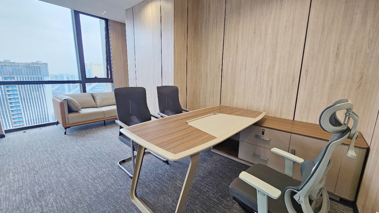 高新区核心CBD甲级楼盘 255平 4隔间18工位 交通方便 紧邻奥克斯 楚峰国际办公室出租