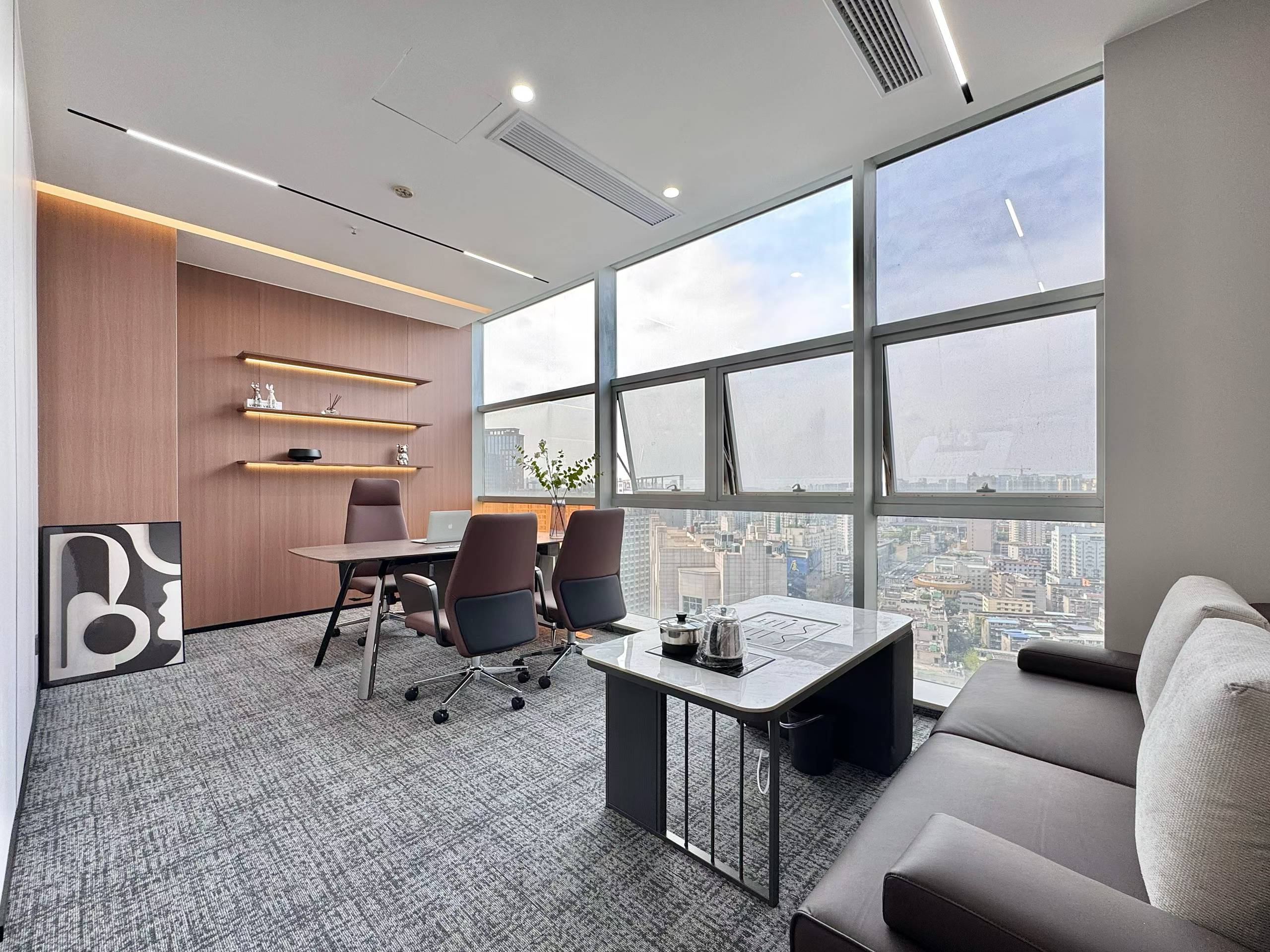 北一环花牌坊地铁口 249平 5隔间24工位 大老板间 方正利用率高  电梯口 带家具 新金泰大厦办公室出租