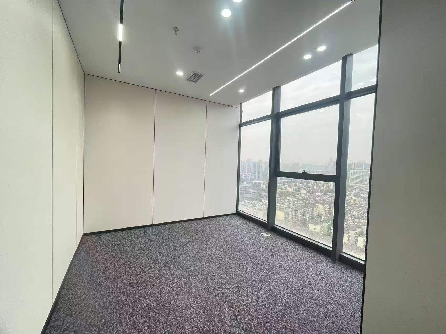 成华区十里店地铁口 甲写精装户型 289平 5隔间25工位 双面采光 24小时空调 龙腾广场办公室出租