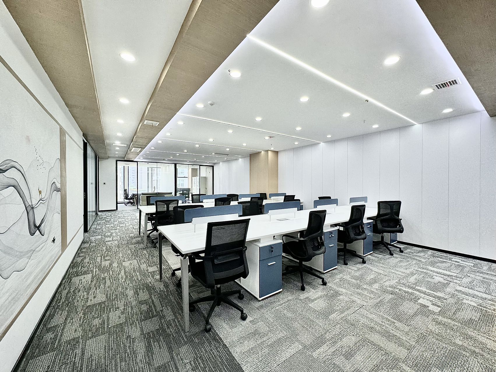 桐梓林地铁口 现代新中式风格 4隔间32工位 按套出租 大气老板间 报价含物业费 新希望大厦办公室出租