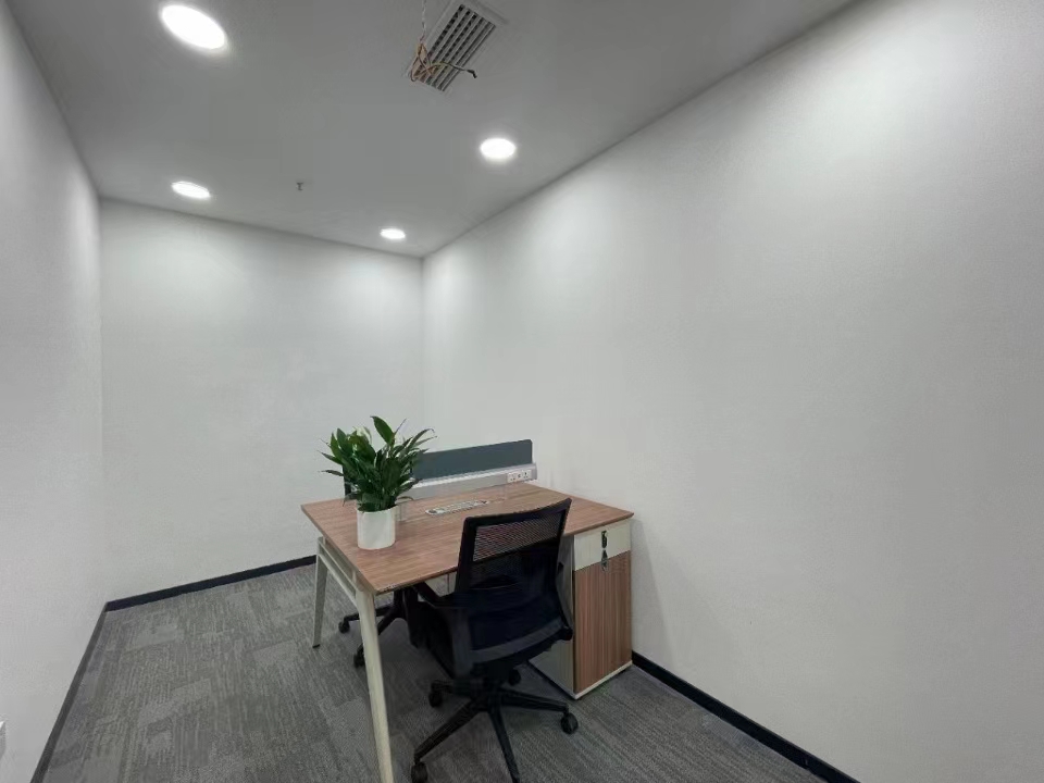 创业首选 高新区世纪城蜀都中心4隔间24工位办公室出租 带家具