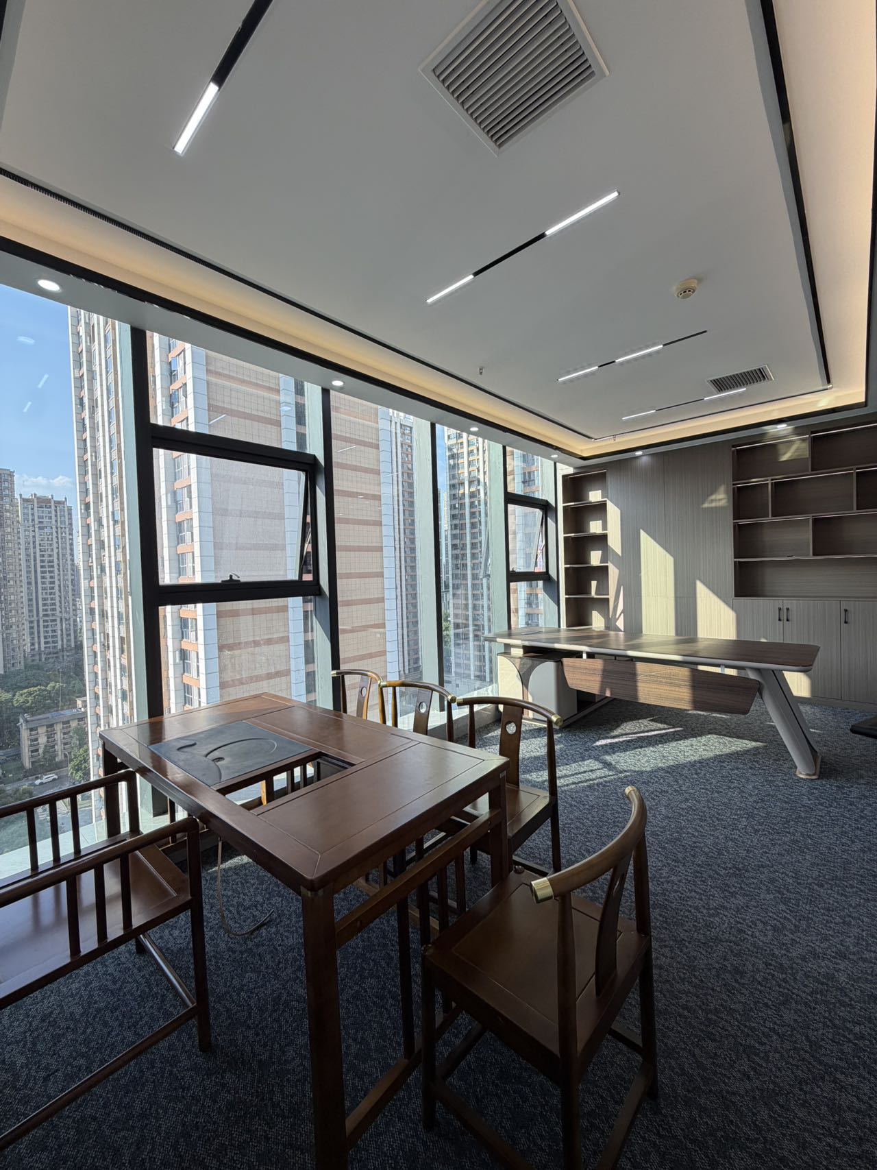 （成华区）建设北路地铁几百米 优质小面积 2隔间6-9工位 精装带家具 含物业费 钻石广场办公室出租