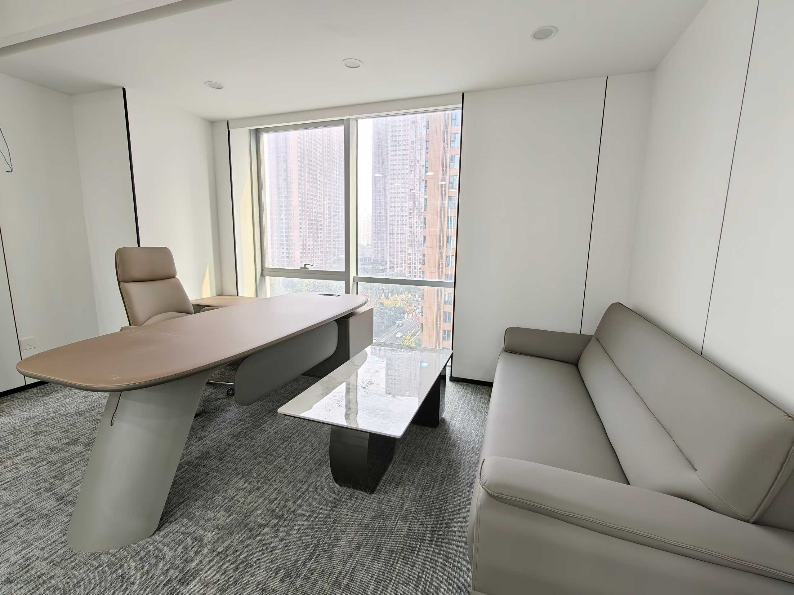 天府二街 整栋运营楼盘 176平方 2隔间18工位带接待区 大小面积均有  拎包入住 雄川金融中心办公室出租