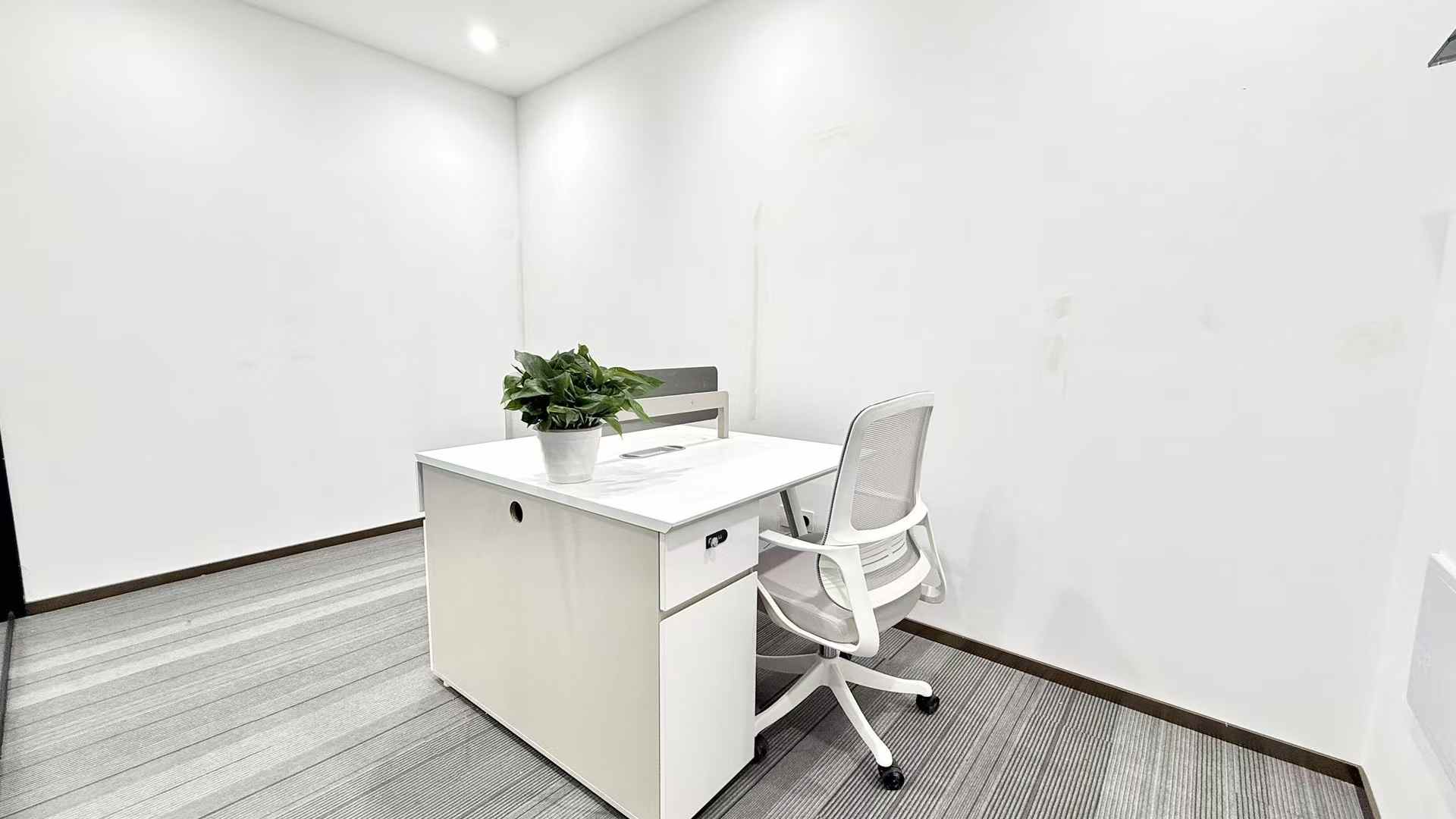 中和版块地铁口整栋运营 109平方 2隔间8工位 双面采光 落地玻璃 创业首选 香榭国际办公室出租