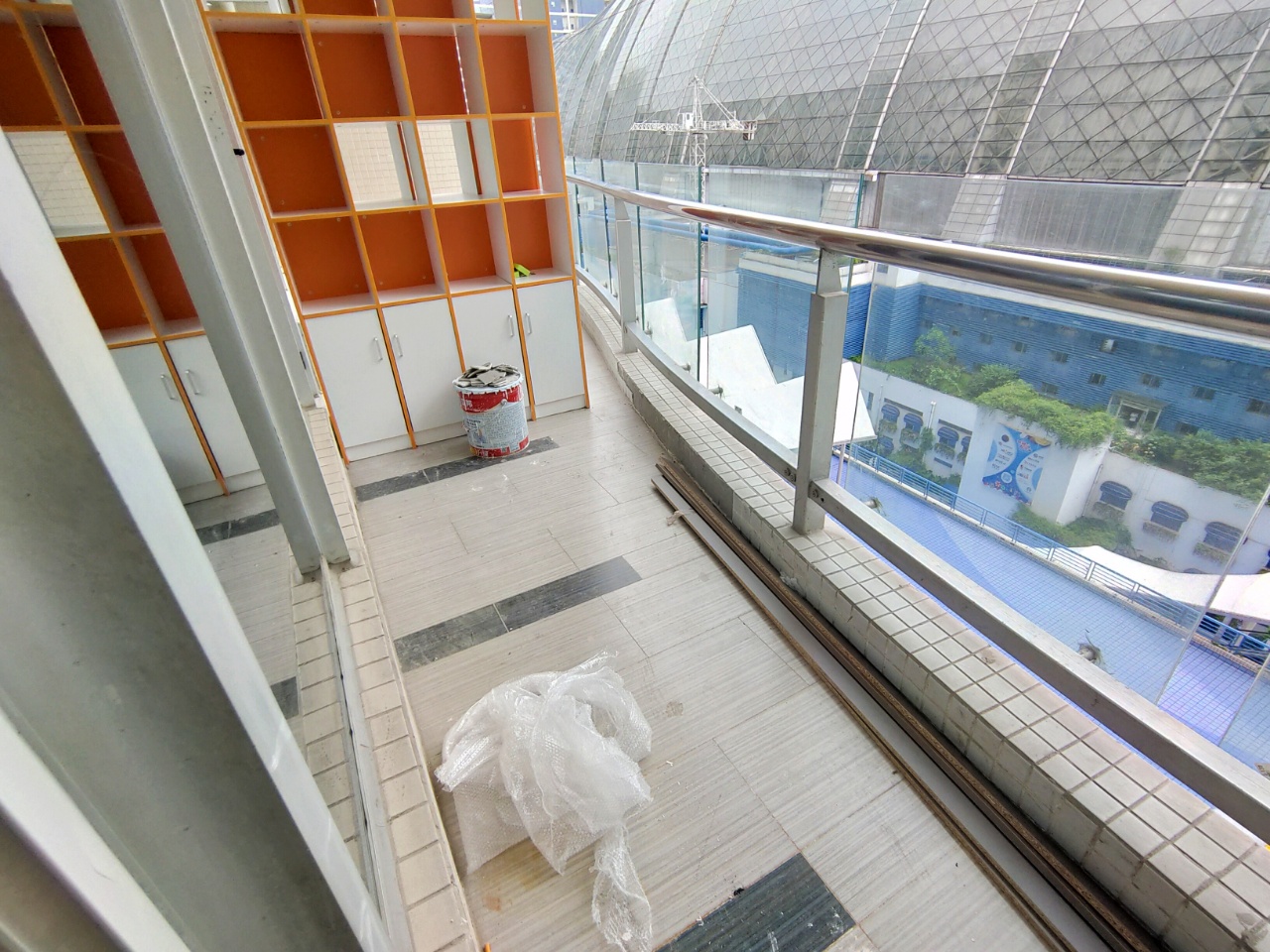 环球中心108平米丨现代清新风   全新装修现房 赠送阳台