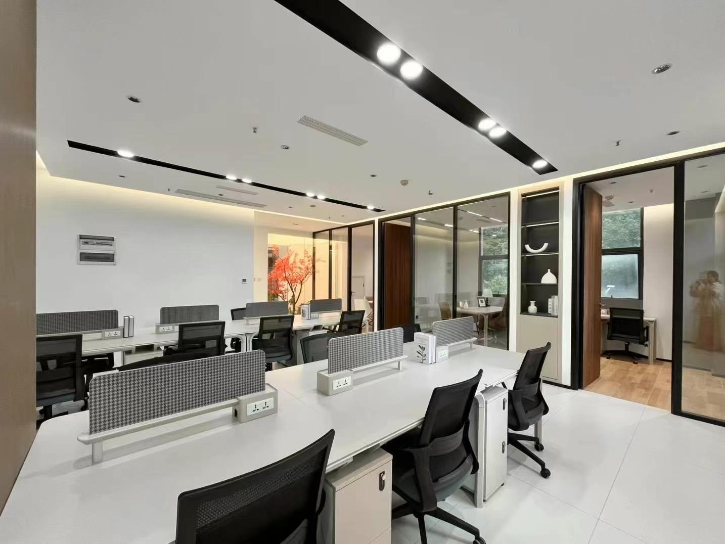 天府三街无加时费 新产品优雅办公 按套出租 3隔间20工位 报价含物业费 凯旋广场办公室出租