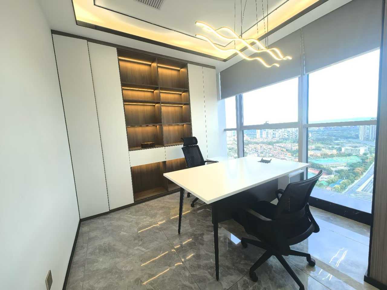 理工大学地铁口甲级品质楼盘 3隔间24工位 服务面积220平 高区视野巴适 招商城市主场办公室出租