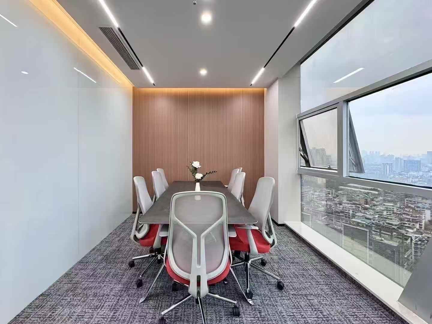 5号线花牌坊地铁口 精装双面采光 290平 4隔间28工位 品质装修 价格含物业含家具 新时金泰大厦办公室出租