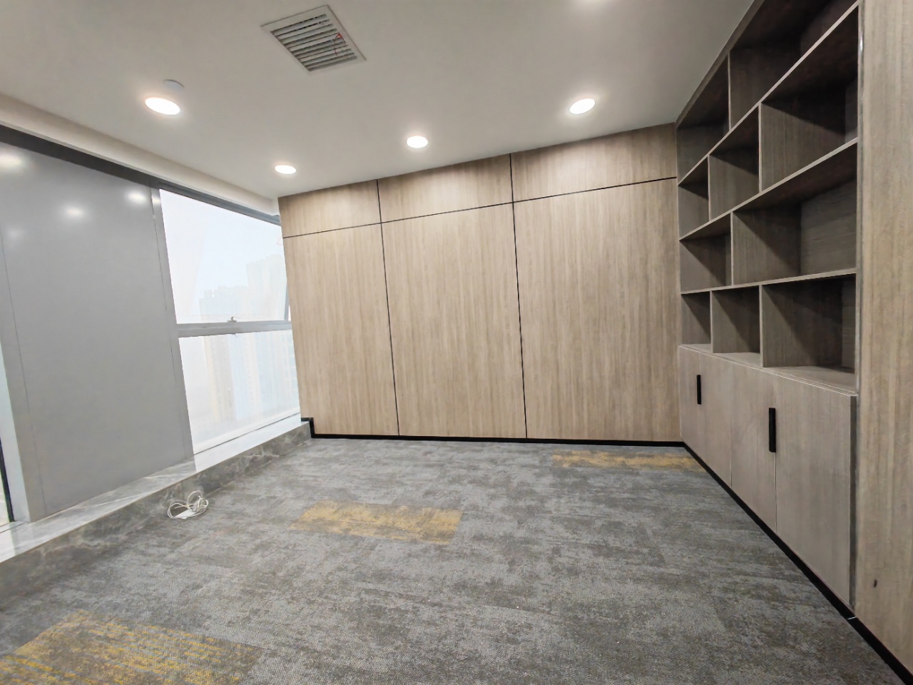 中环国际205平  东站甲级写字楼85元 精装修带家具拎包入住户型方正双面采光面积