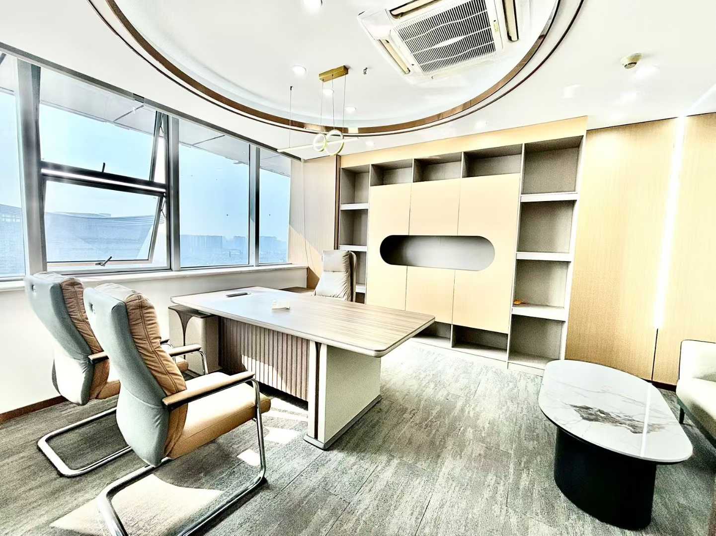 孵化园三地铁线交汇地铁口 服务面积280平方 5隔间30工位 精装带家具 24小时空调 奥克斯广场办公室出租