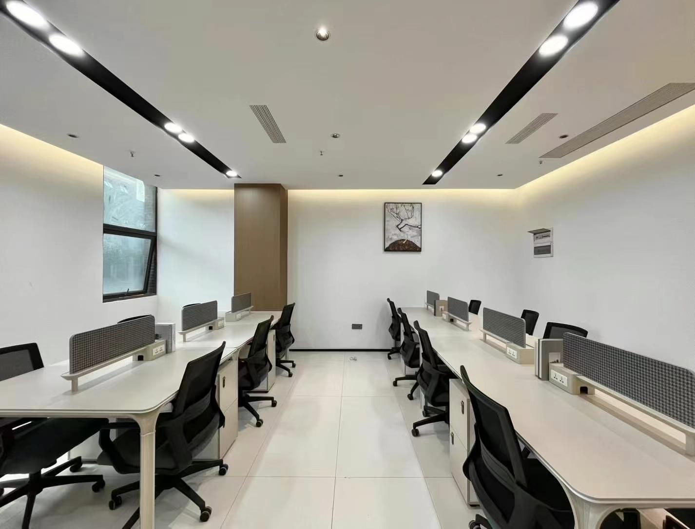 天府三街无加时费 新产品优雅办公 按套出租 3隔间20工位 报价含物业费 凯旋广场办公室出租