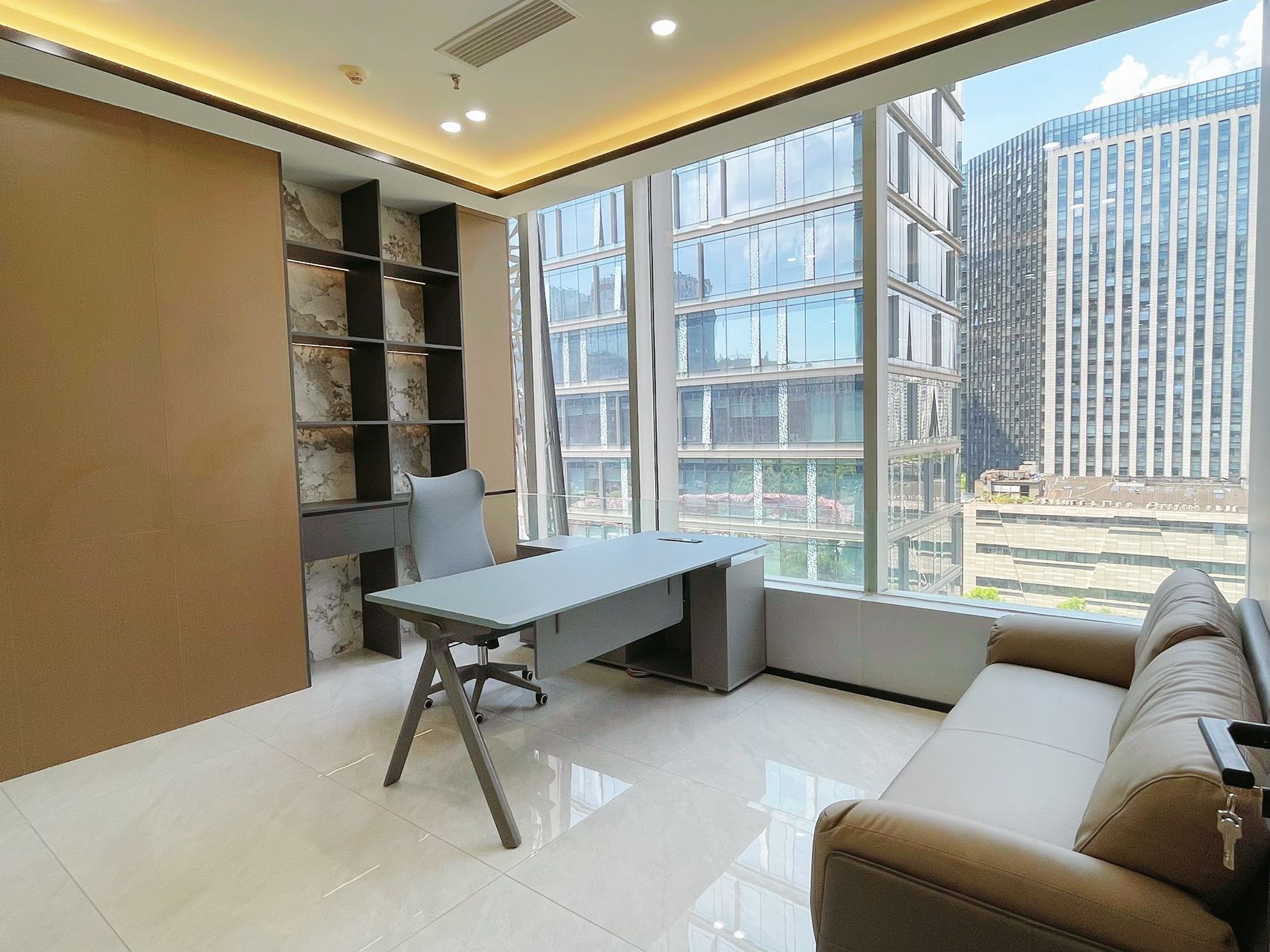 金融城甲级楼盘大面积 按套出租 8隔间1会议室42工位 电梯口户型 中航国际广场办公室出租