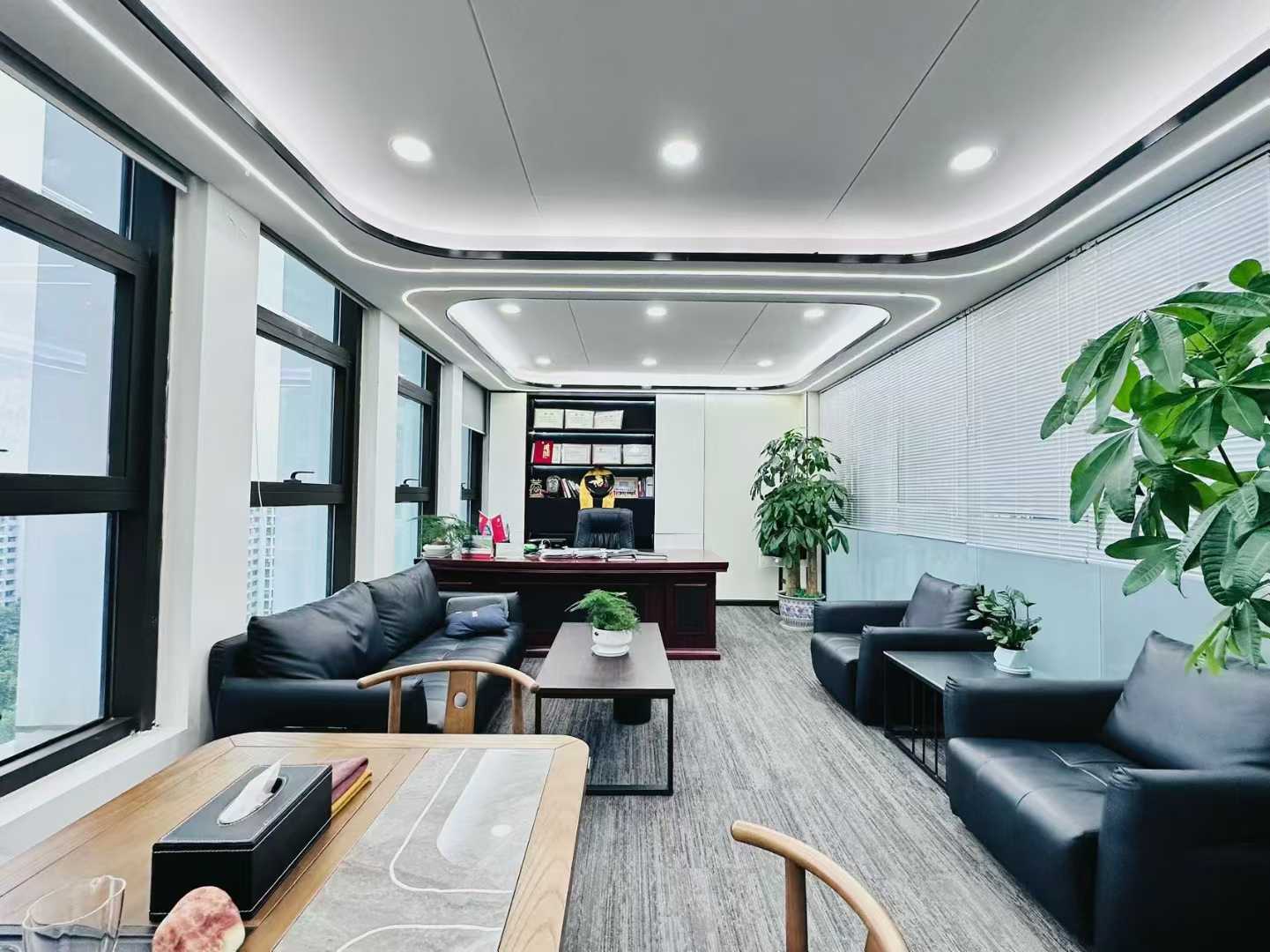 孵化园中航国际交流面积487平 7隔间40工位 超大会议室 没有加时费 办公室出租