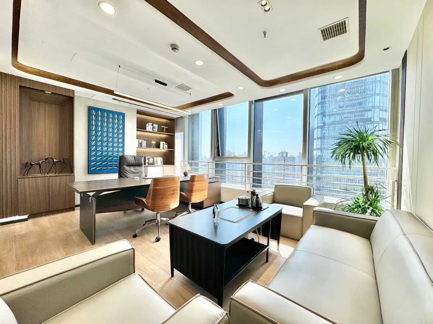 市中心春熙路/东门大桥电梯口精装户型 5隔间22工位带1休息室 装修别致 位置交通方便 喜年广场办公室出租