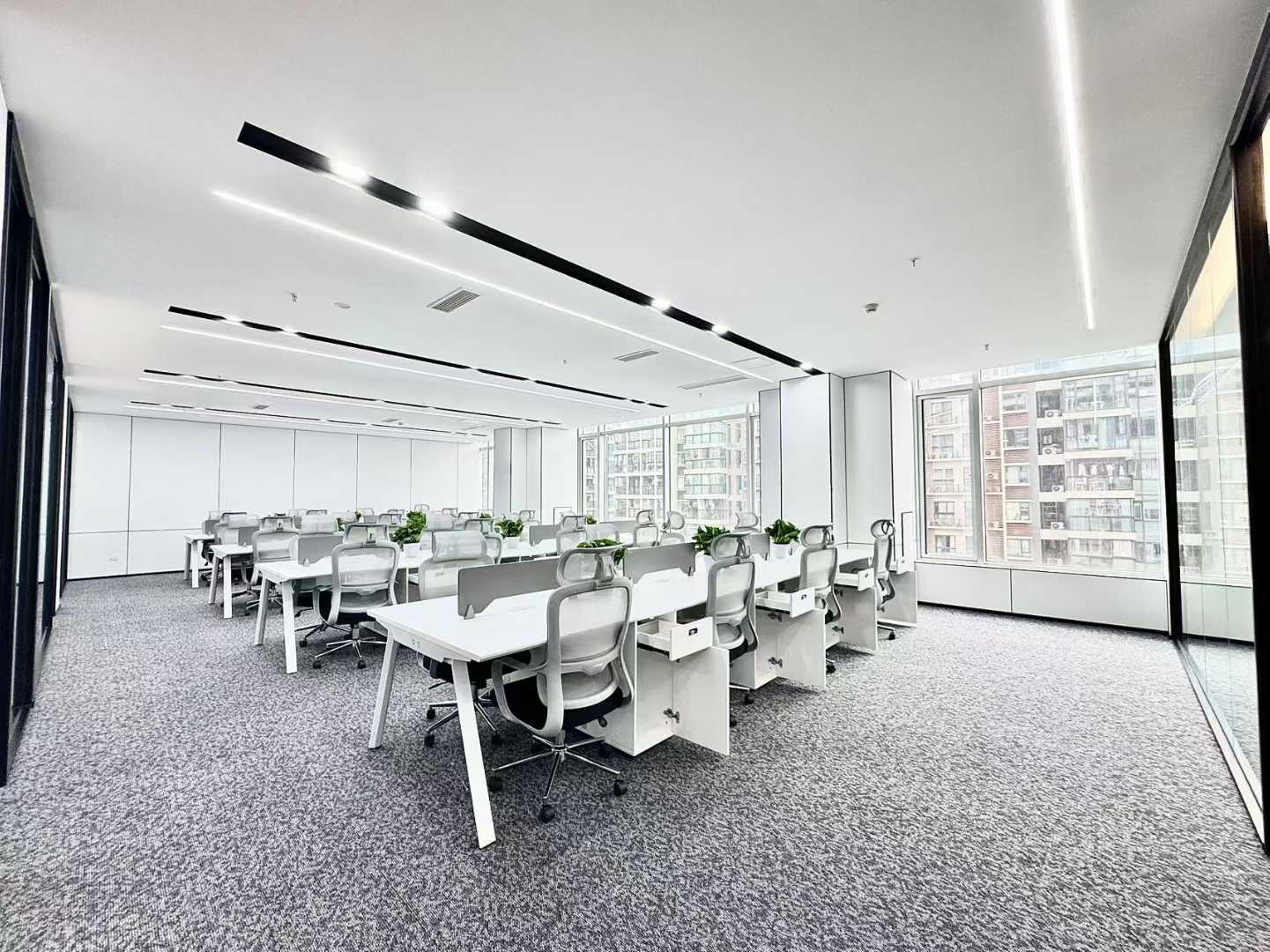 红牌楼甲级带共享配套服务 413平 5隔间36工位 带接待区 户型方正 采光面大 鼎冠中心办公室出租