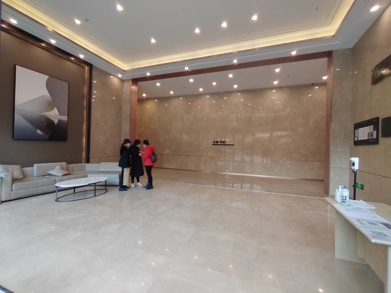 成华区龙湖梵城颂精装小面积办公室40平精装带家具交通便利 跃层办公