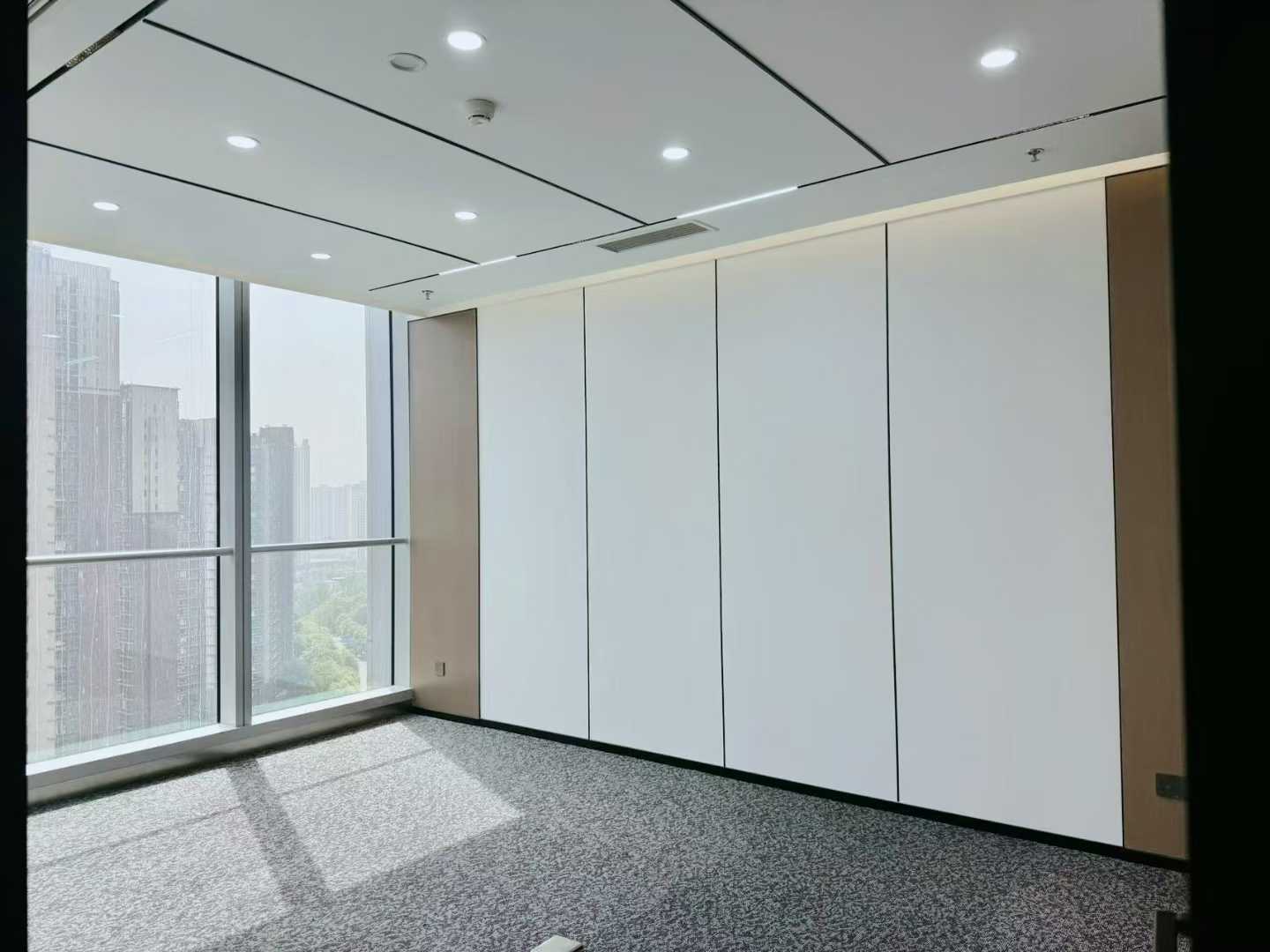 攀成钢版块 东大路地铁两三百米甲写 289平方 双面采光 户型方正 采光巴适 光环中心办公室出租