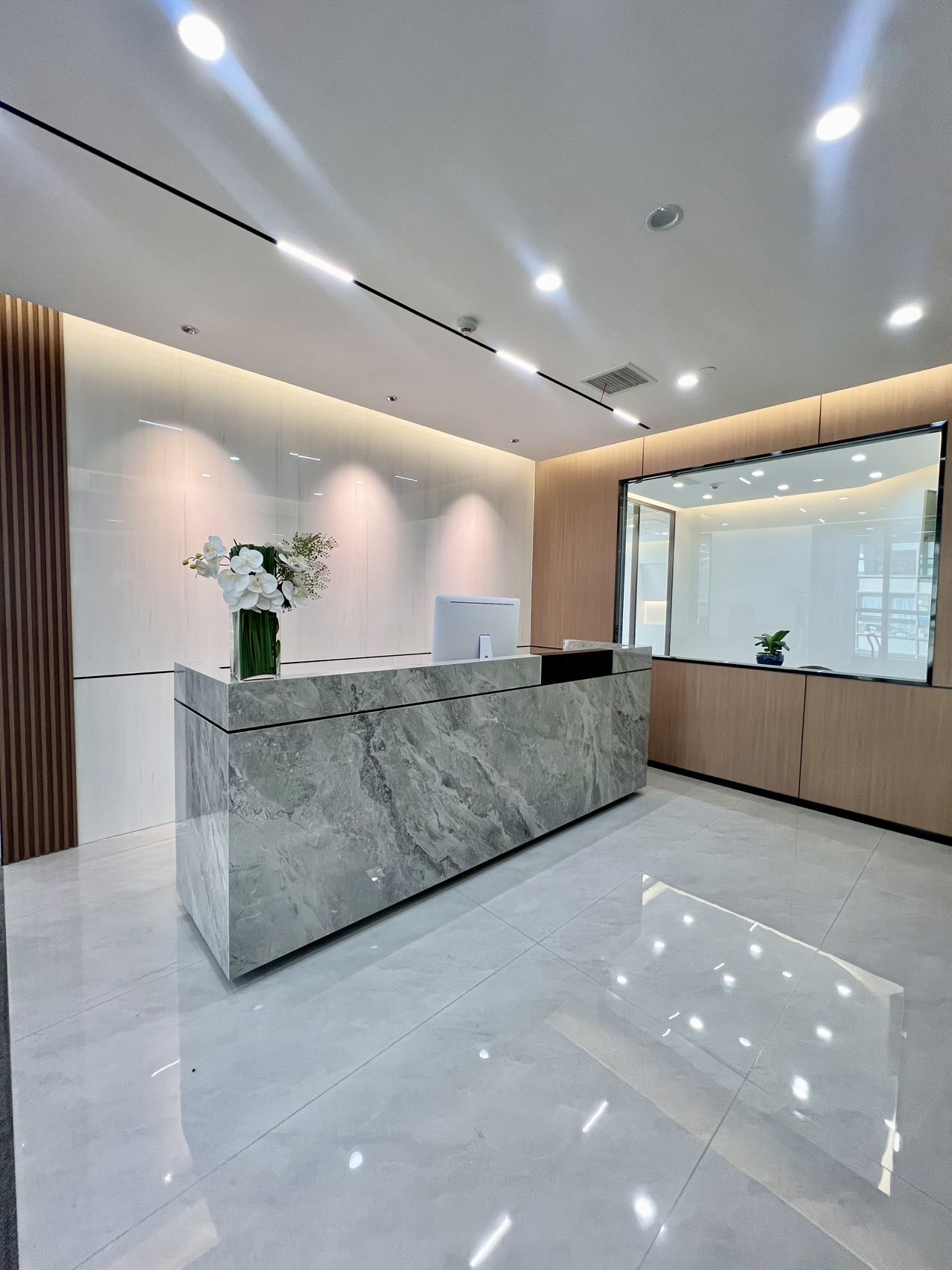 天府三街甲级品质楼盘 395.61平方 6隔间39工位 大落地创 采光视野好 希顿国际办公室出租