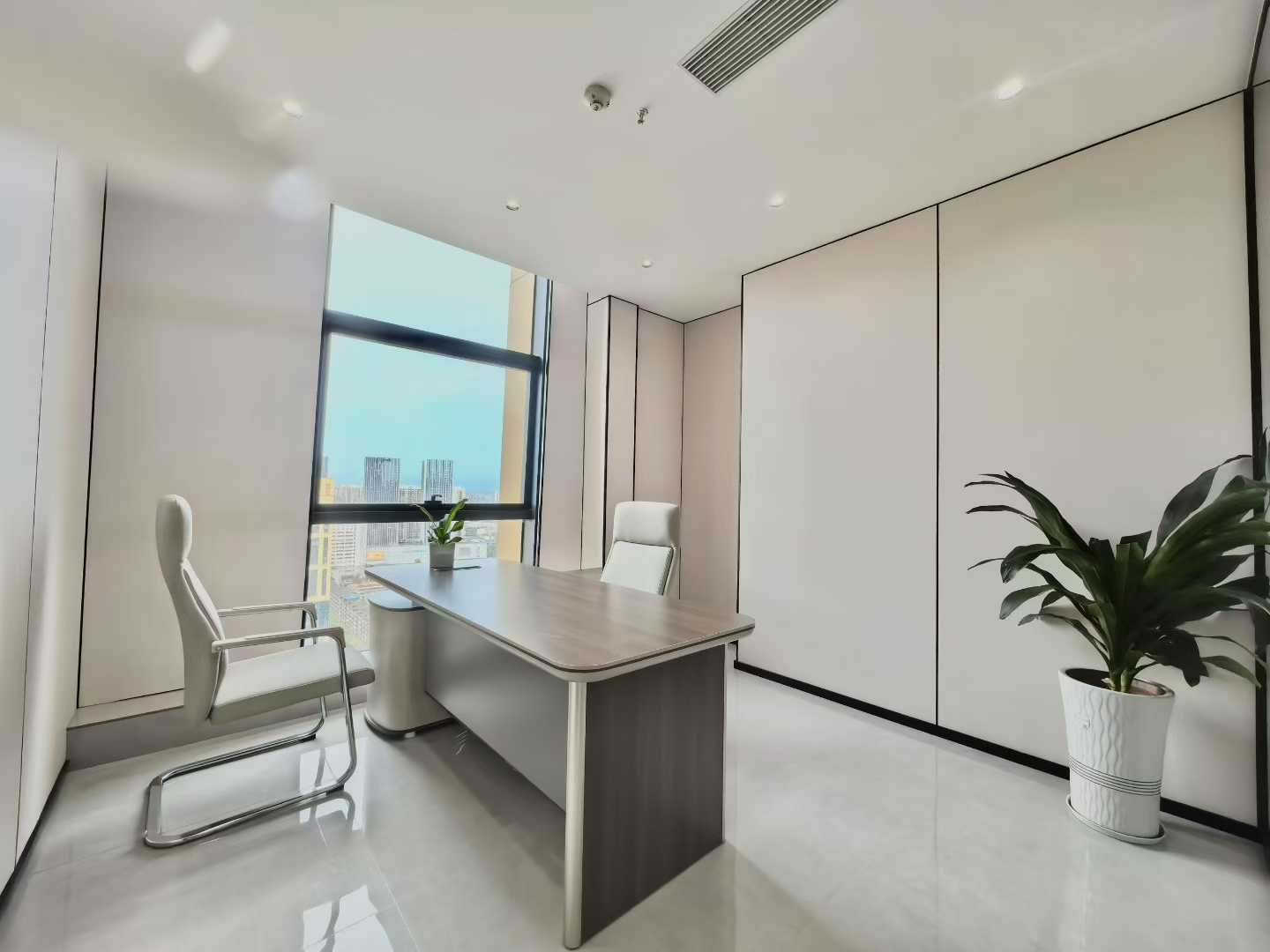 人民北路甲级楼盘 424平 双面采光 6隔间34工位 24小时空调 吊完顶层高3米 电梯口 北成8号办公室出租