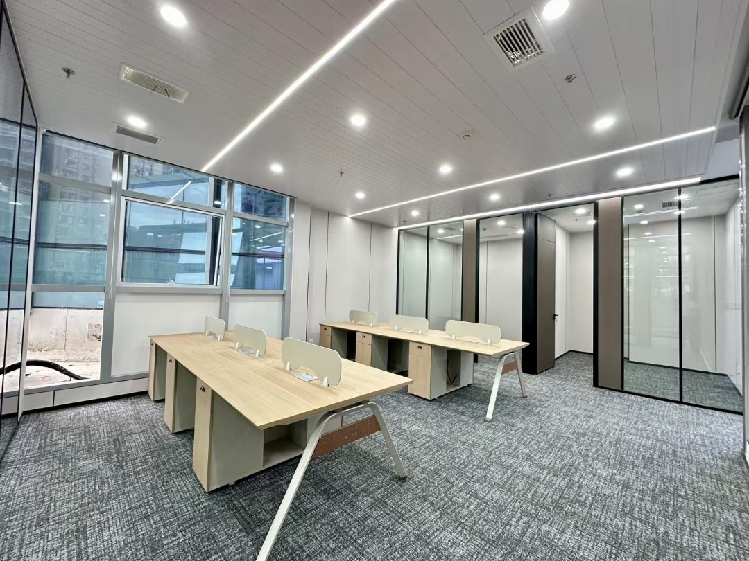 高新区孵化园地铁口小面积阳光房 137平 3隔间12工位 24小时空调含能耗费 带家具 嘉润国金中心办公室出租