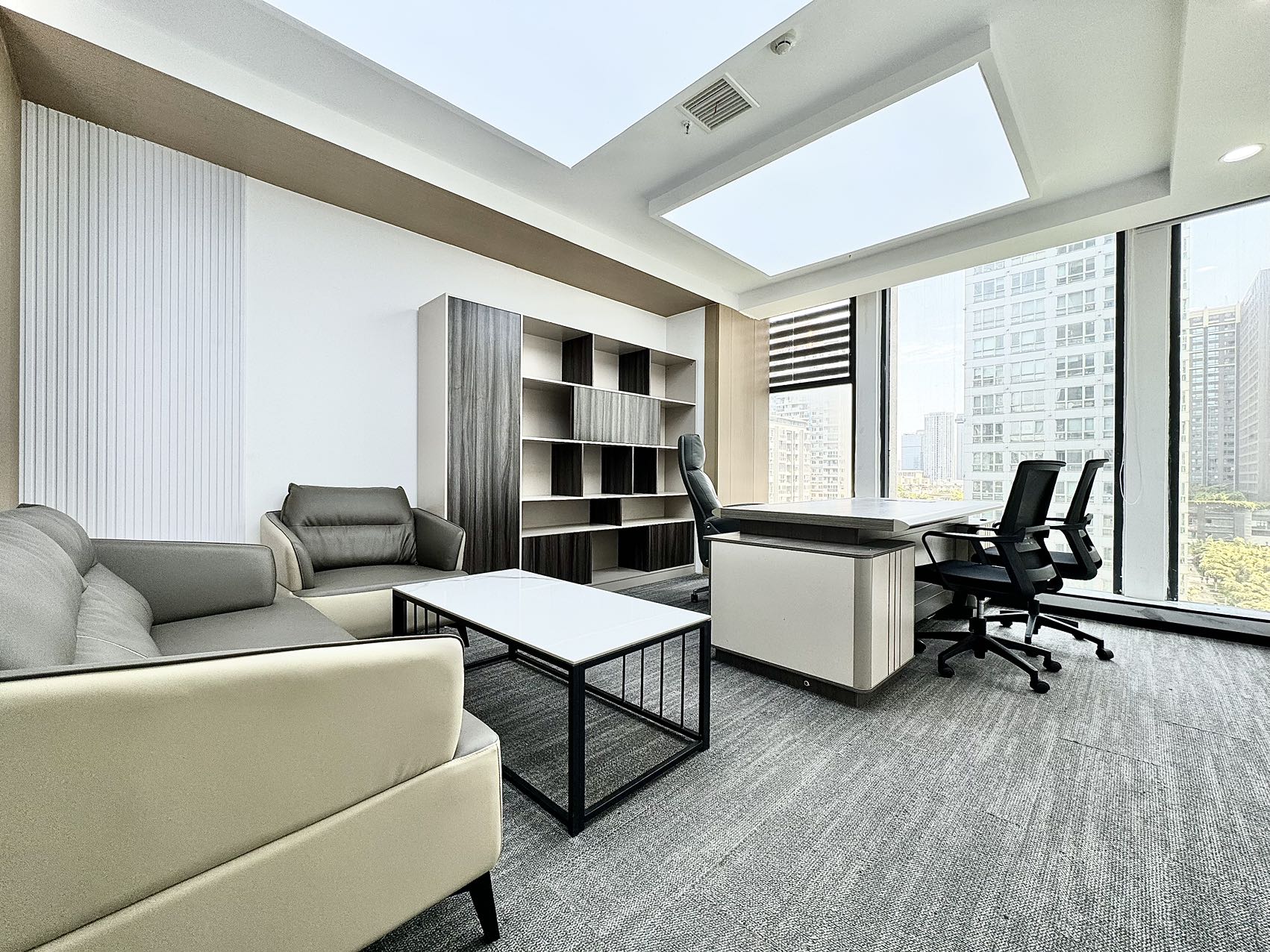 桐梓林地铁口 现代新中式风格 4隔间32工位 按套出租 大气老板间 报价含物业费 新希望大厦办公室出租