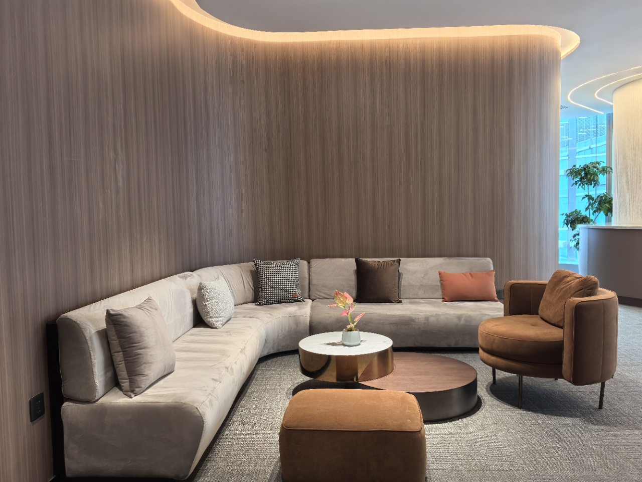 金融城超甲楼盘 整栋都是高品质客户 191平方 品质接待房 采光面大 大老板间 银泰中心办公室出租